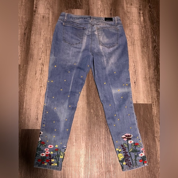 Women’s 12 Earl jeans embroidered skinny ankle jean - Picture 2 of 6